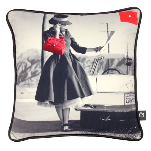 Kissen, Frau mit roter Handtasche